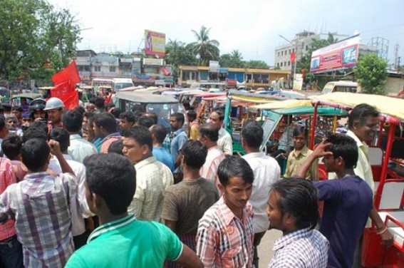 Govt. negligence causes clash between unruly auto rickshaw drivers and tom-tom drivers